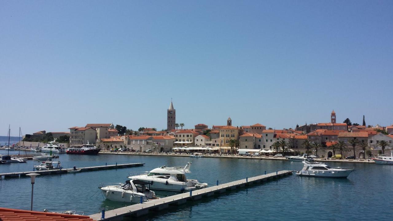 Vila "Mare" Banjol ภายนอก รูปภาพ